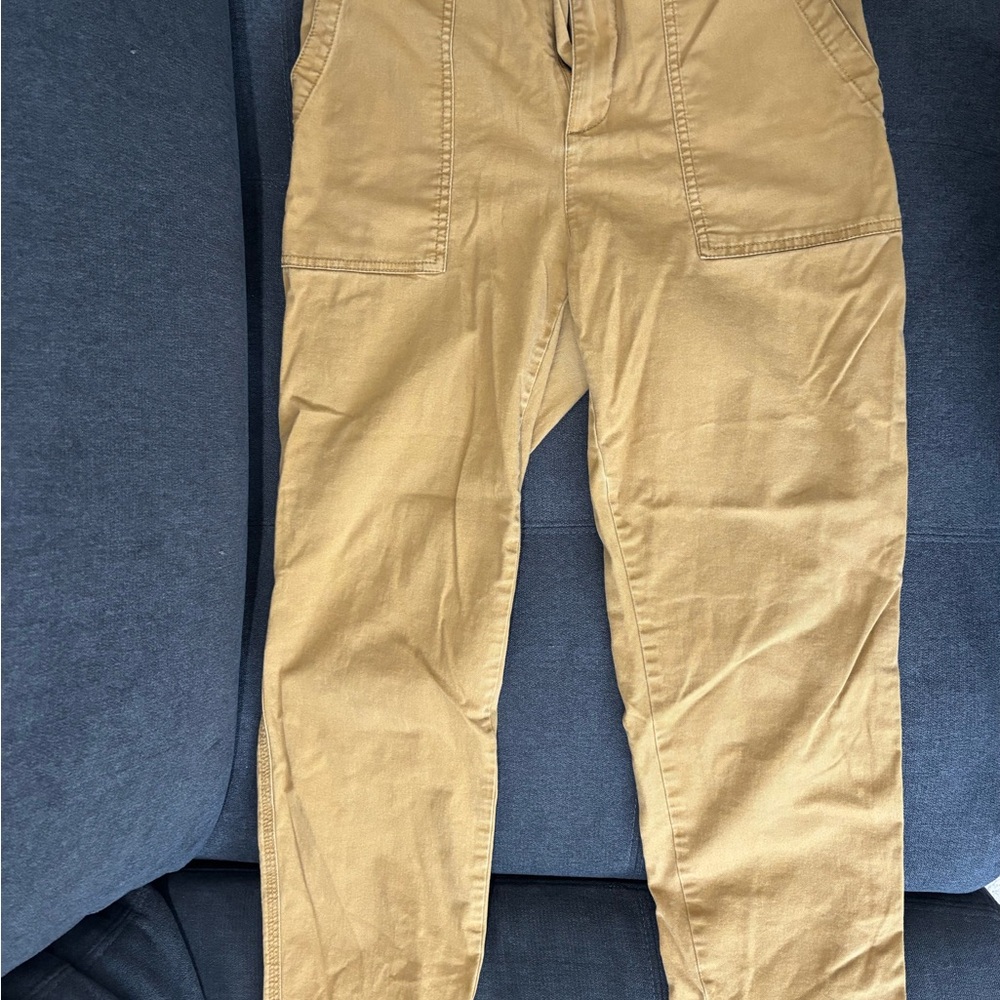 Old Navy Women’s M Tan Chino Pants